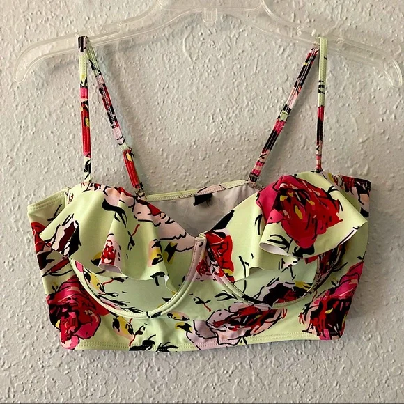 NWOT bikini floral ruffle top plus size xxl green with red roses xxxl - Picture 2 of 5